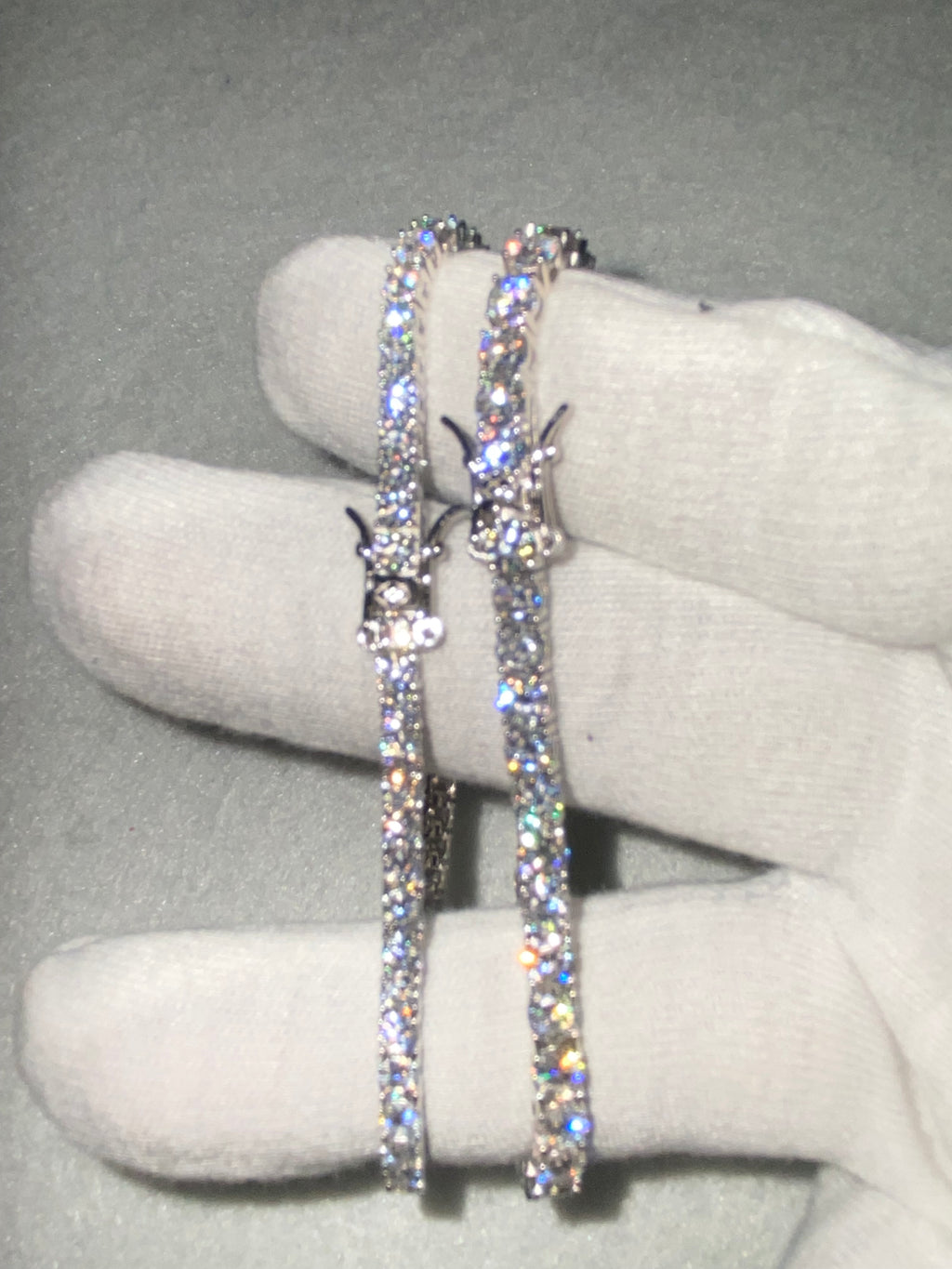 Tennis bracelet
