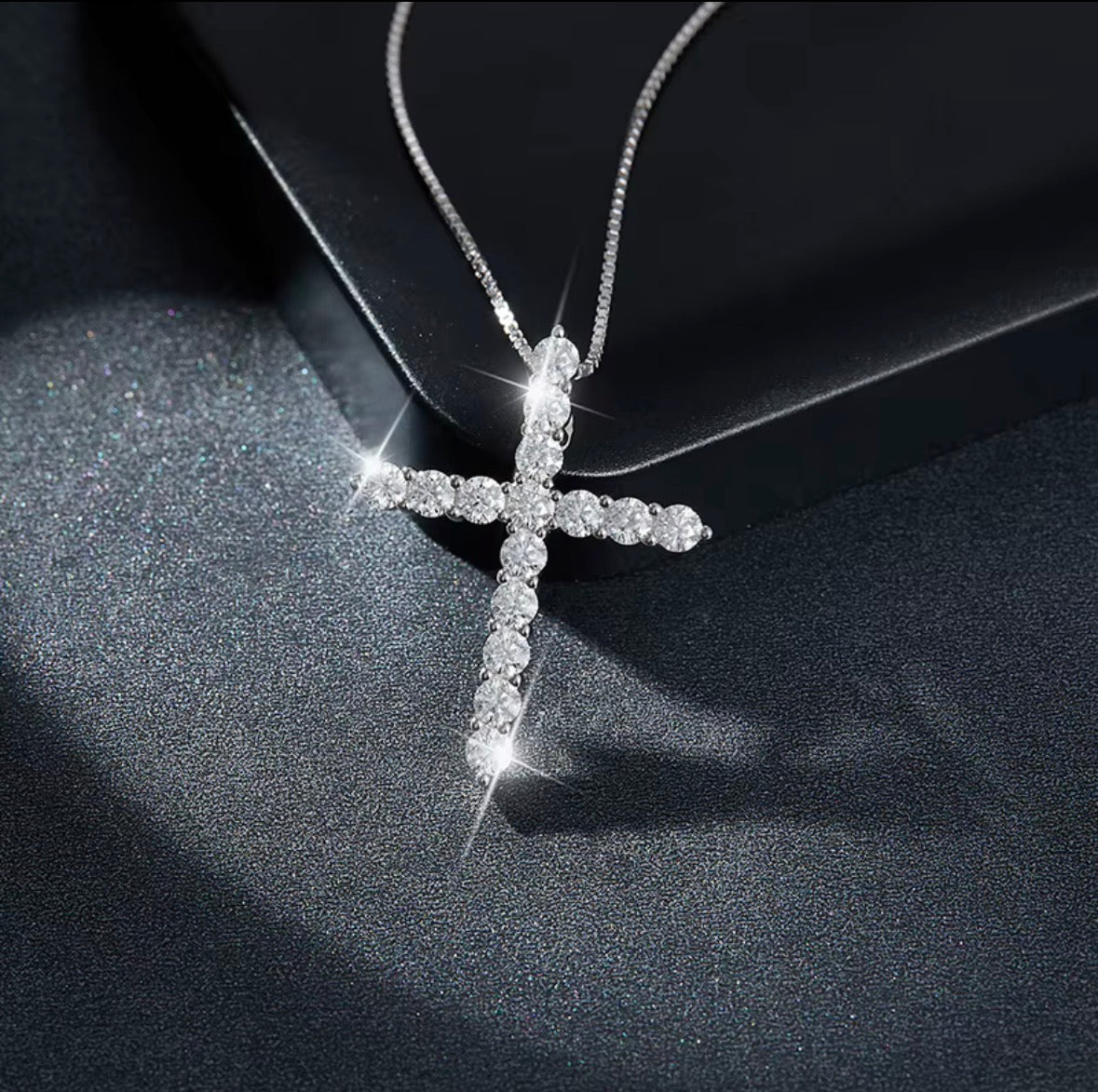 Cross pendant