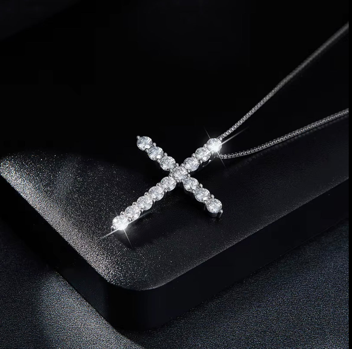 Cross pendant