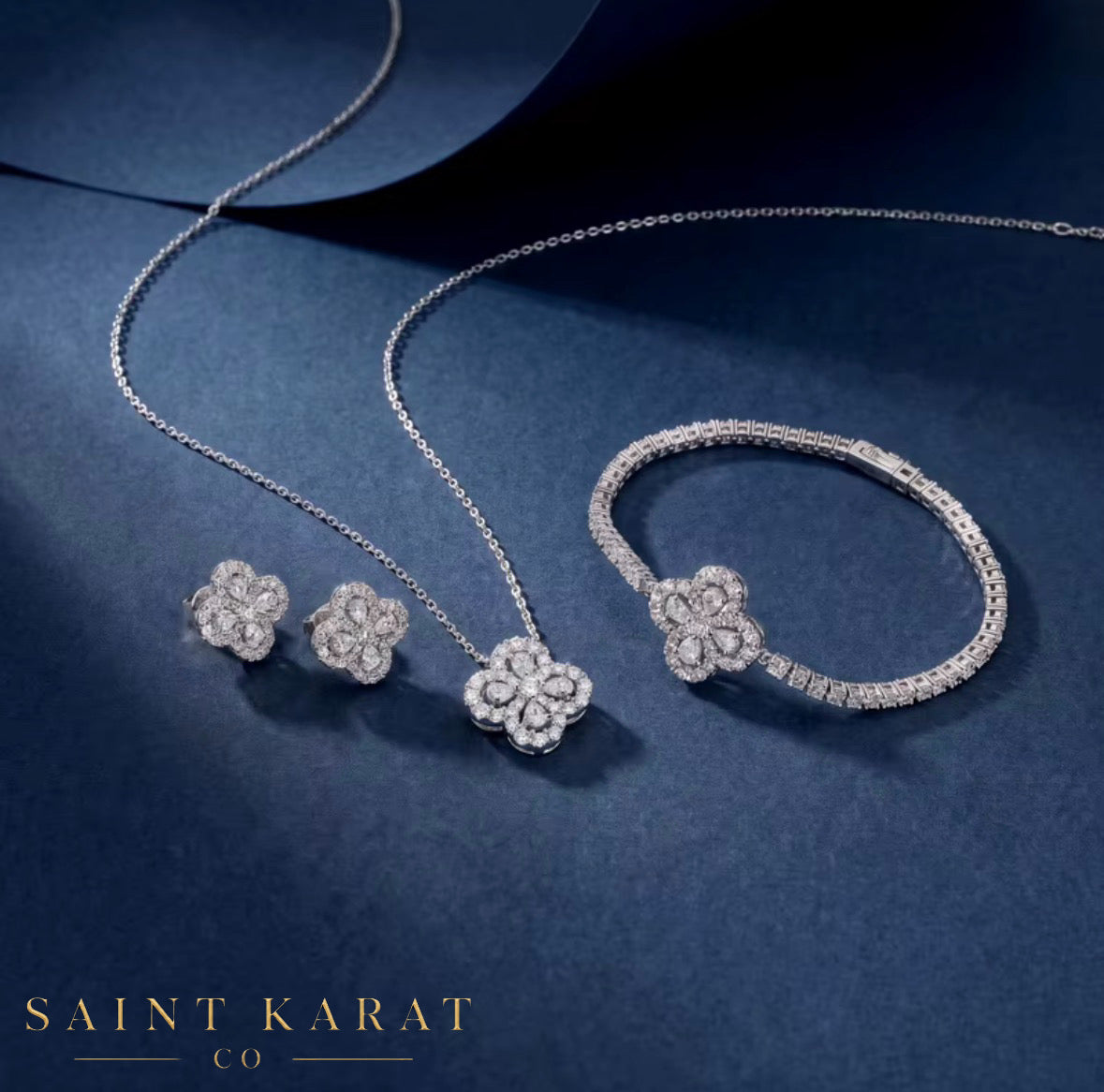 Four leaf clover set